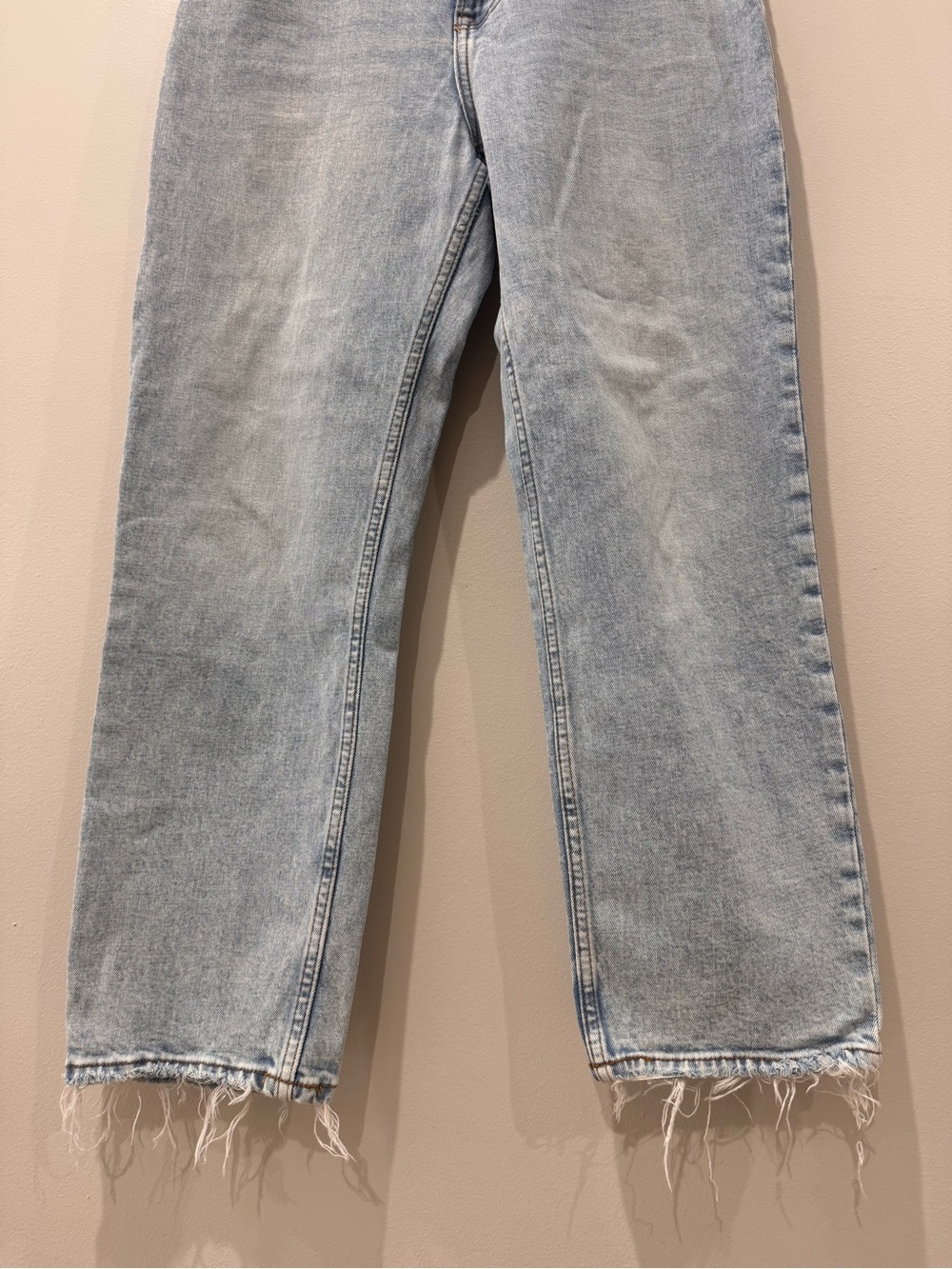 Abercrombie & Fitch Sz 29/8R Ankle Straight Ultra High Rise Light Wash - Picture 3 of 7